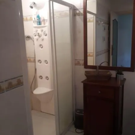 Casa vacanze Maison Individuelle Avec Jardin Proche Centre Nîmes
